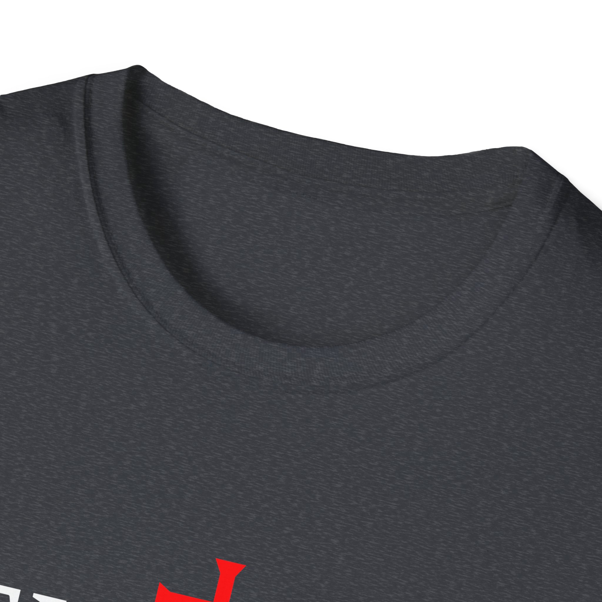 Elegant Deus Vult T-Shirt - Image 19